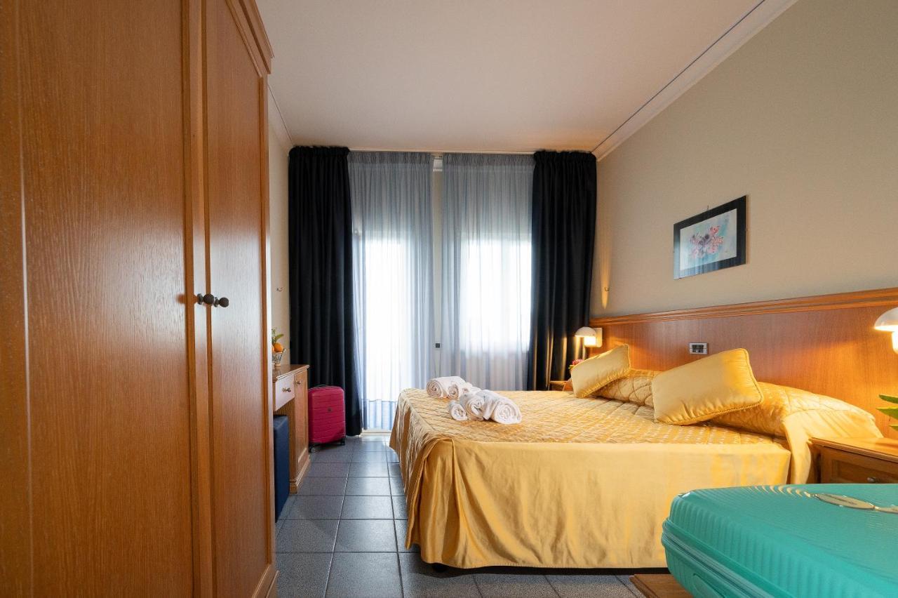 Hotel Sabbie D'Oro Giardini Naxos Ngoại thất bức ảnh