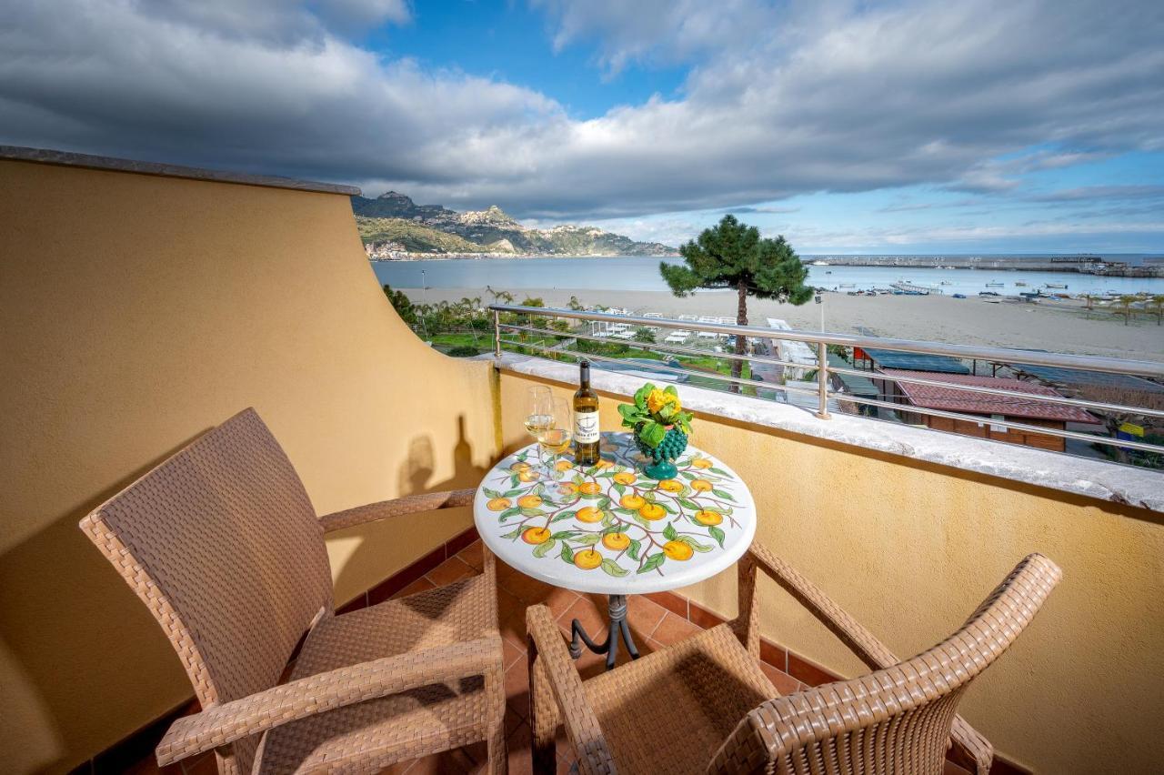 Hotel Sabbie D'Oro Giardini Naxos Ngoại thất bức ảnh