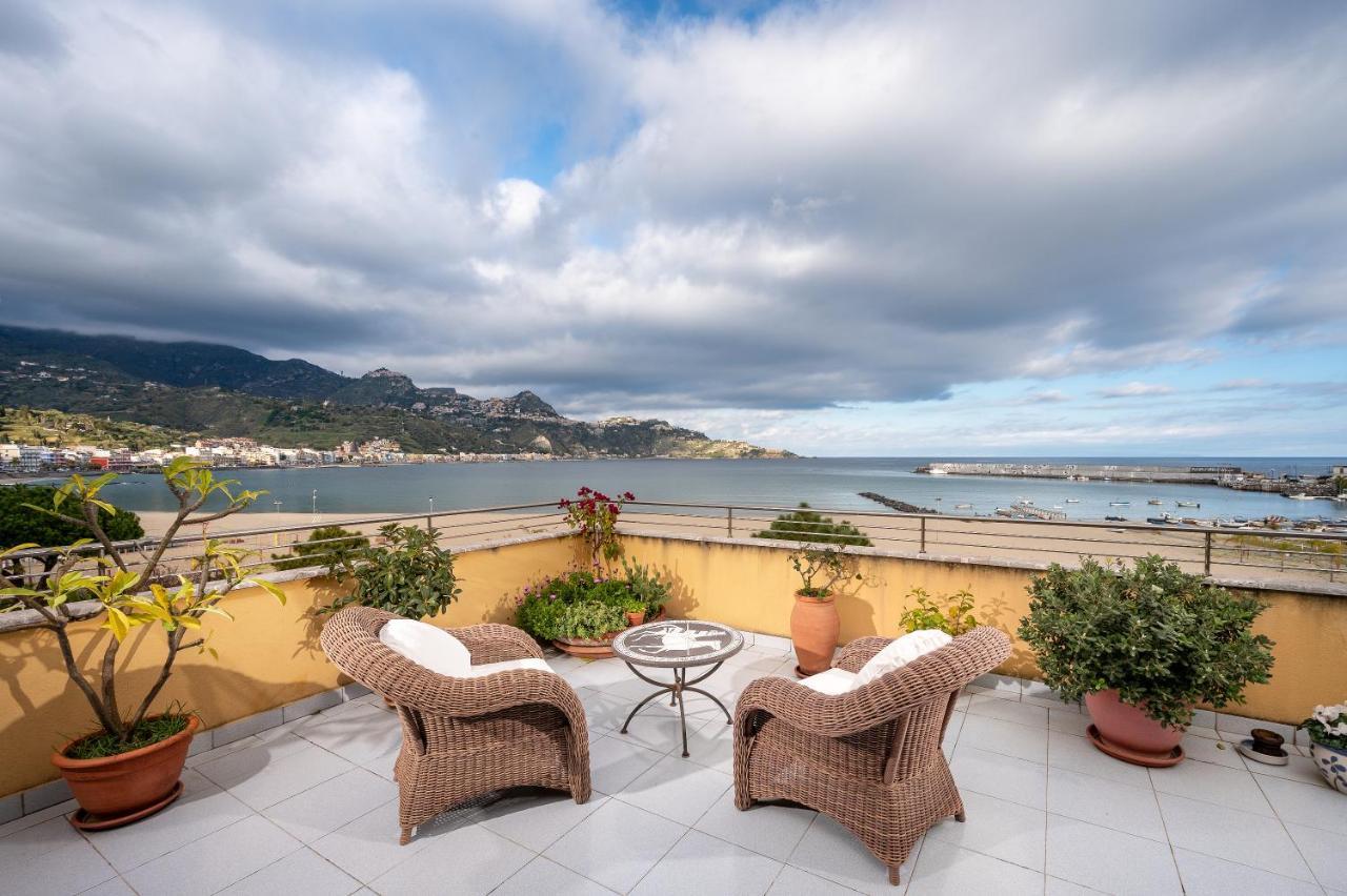 Hotel Sabbie D'Oro Giardini Naxos Ngoại thất bức ảnh