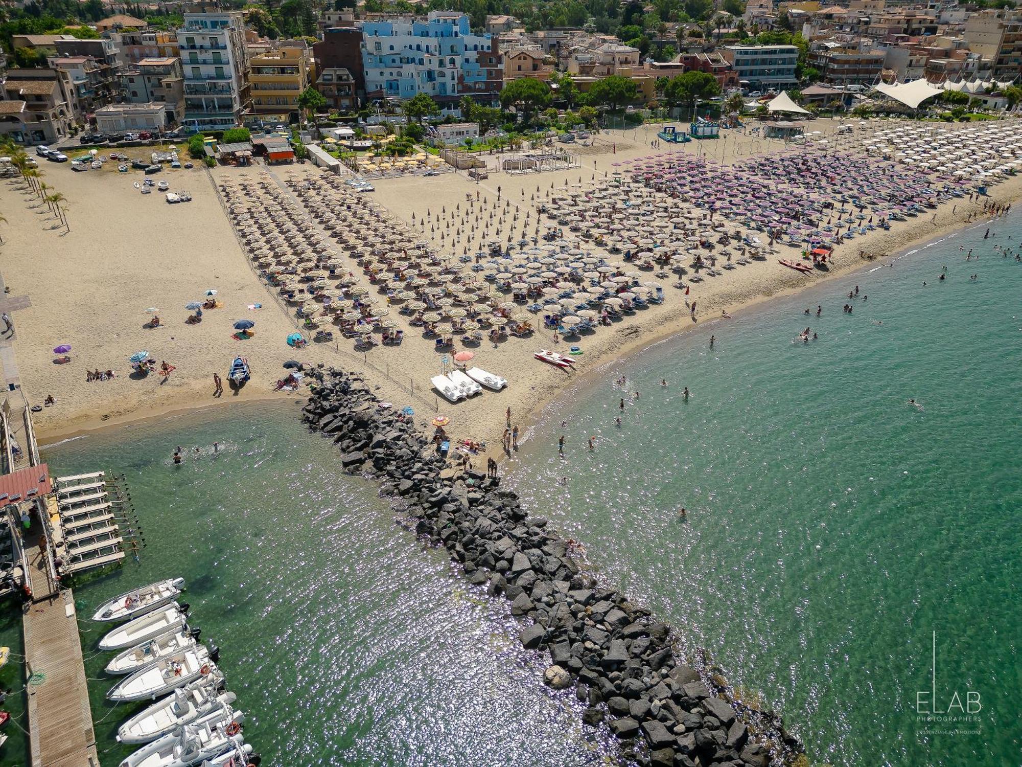 Hotel Sabbie D'Oro Giardini Naxos Ngoại thất bức ảnh